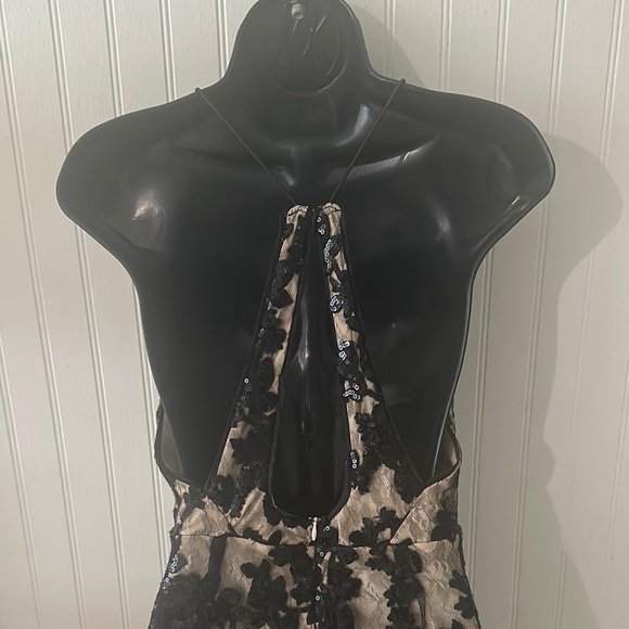 Like New! Luxxel Elegant Black and Tan Lace Slip Dress sz M - Picture 10 of 12